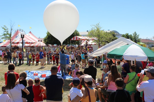 The Strategic Air and Space Museum demonstrates the launch of a high altitude balloon on Super Science Day.
