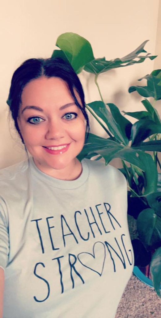 Shellea is lead teacher in the Fox room (3-year-old classroom).