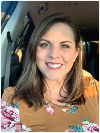 l to r: Abbie Neujahr, Katie Maloley. 